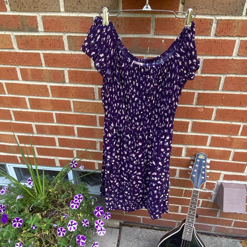 Cute Mossimo Off-the-shoulder floral dress